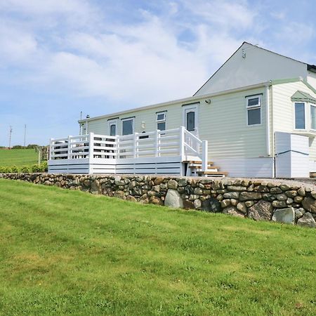 Ty Newydd Caravan Пулхели Экстерьер фото