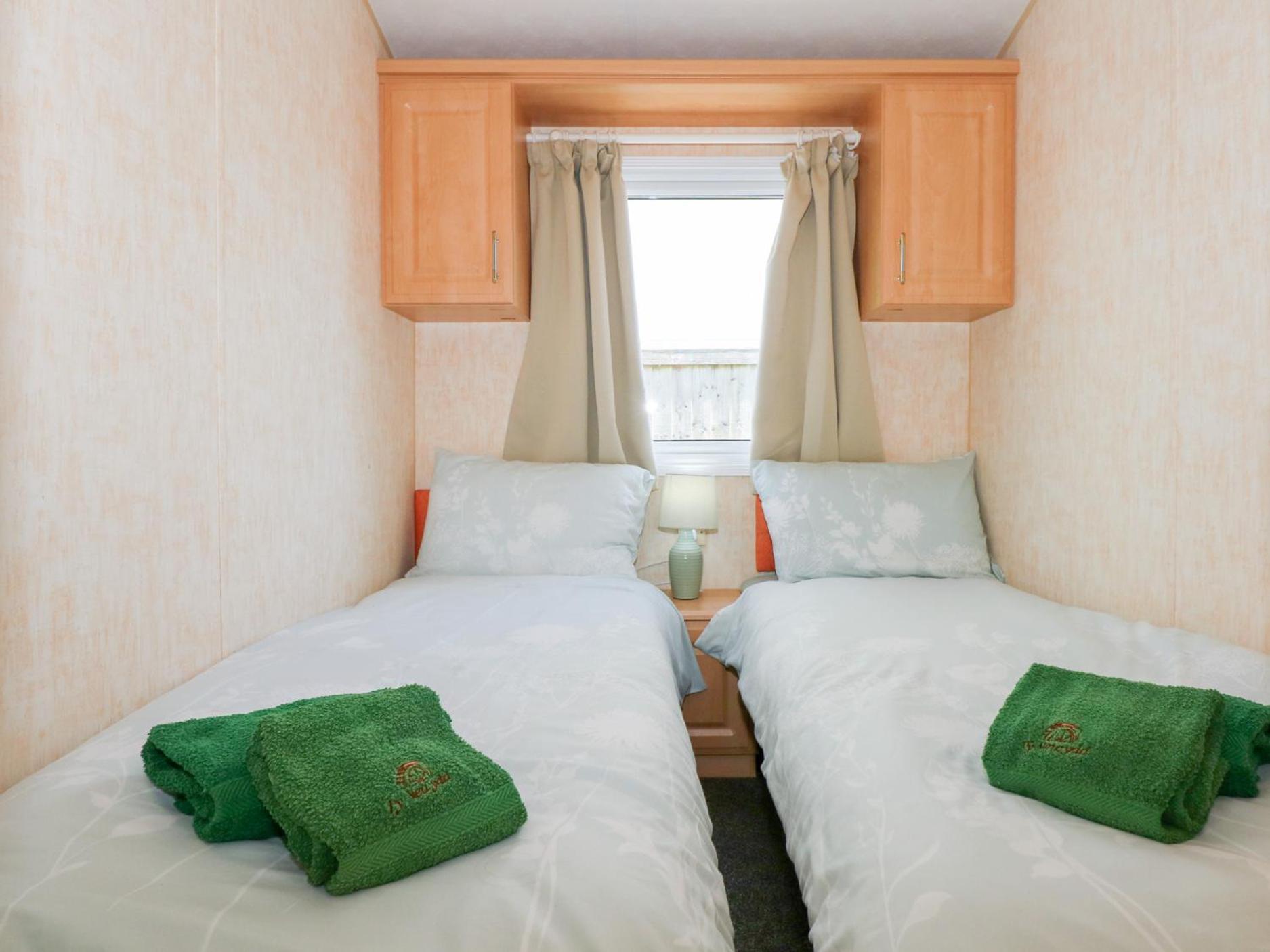 Ty Newydd Caravan Пулхели Экстерьер фото