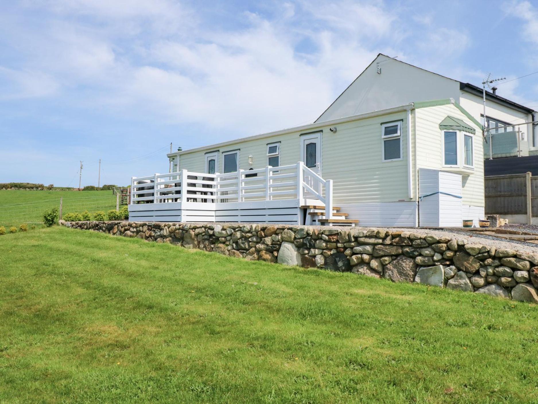 Ty Newydd Caravan Пулхели Экстерьер фото
